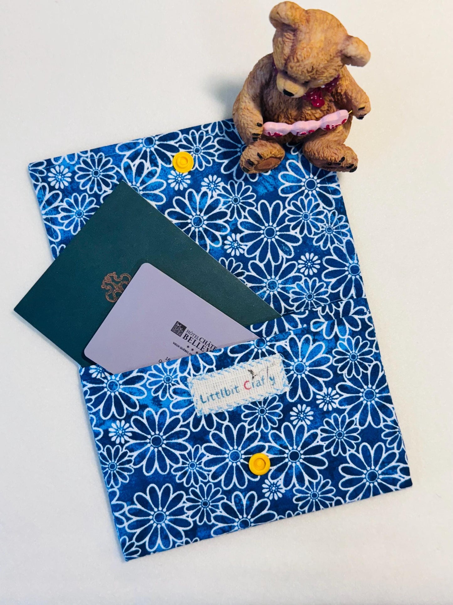 Snap Wallet Purse with two slip pockets